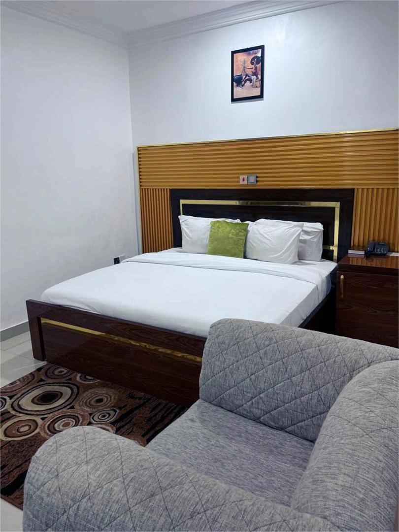 Brick Rock Hotel And Suites Port Harcourt Nigeria Exterior photo